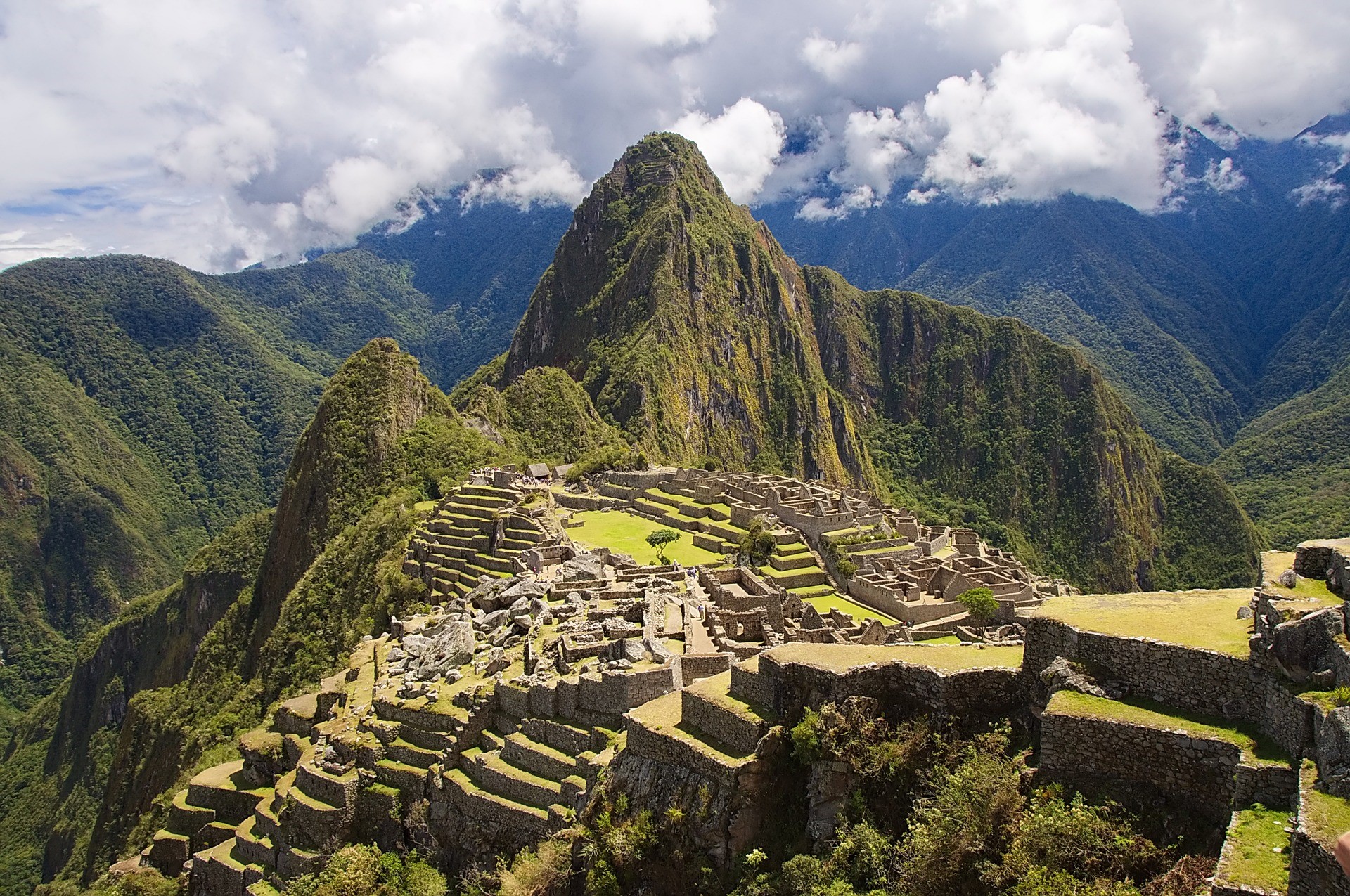 Machu Picchu Hike - Travel Advocates