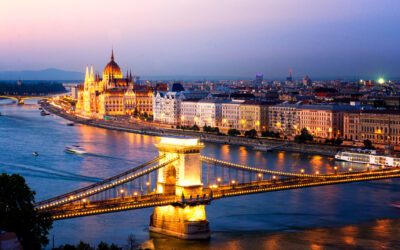 CHRISTMASTIME FROM VIENNA TO BUDAPEST WITH AVALON